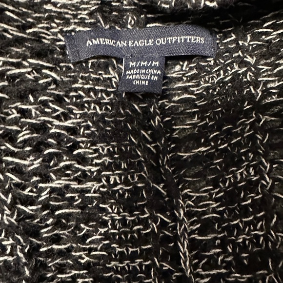 *AMERICAN EAGLE OUTFITTERS* Black x White Open Front Cardigan Sweater Size Med - Picture 6 of 7